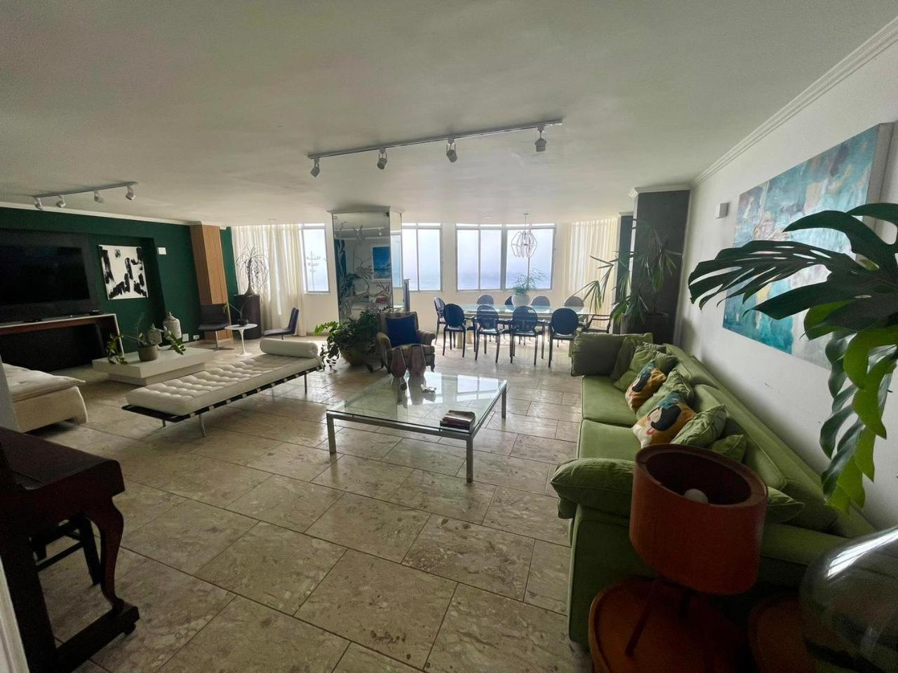 Apartamento Frontal Mar - Avenida Atlantica - Copacabana *